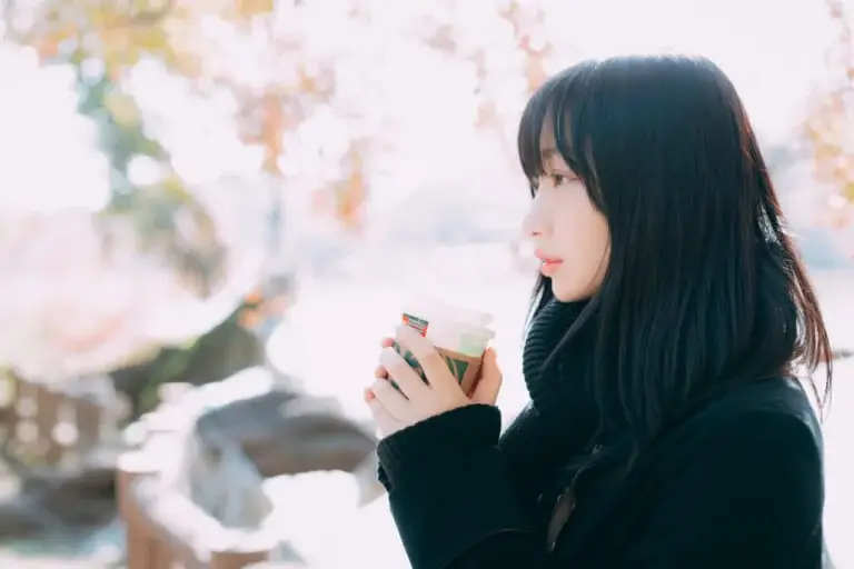 女性
