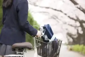 女性