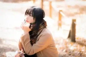 女性